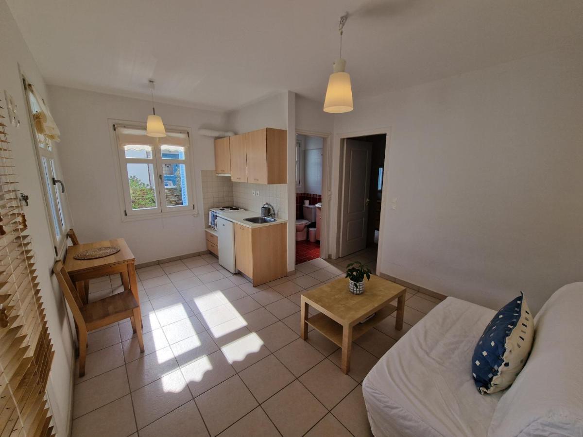 Karaoulanis Apartments Άνδρος Εξωτερικό φωτογραφία