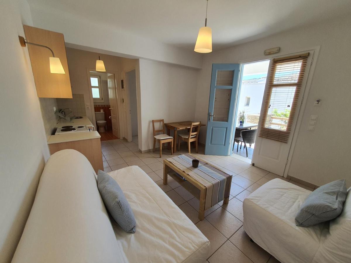 Karaoulanis Apartments Άνδρος Εξωτερικό φωτογραφία