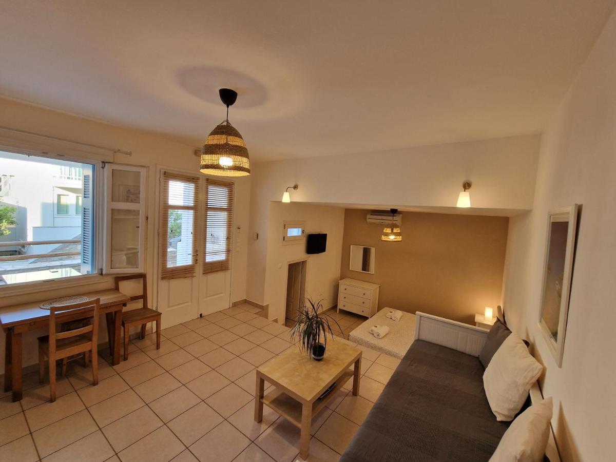 Karaoulanis Apartments Άνδρος Εξωτερικό φωτογραφία